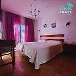 Hotel Oasis Atalaya *